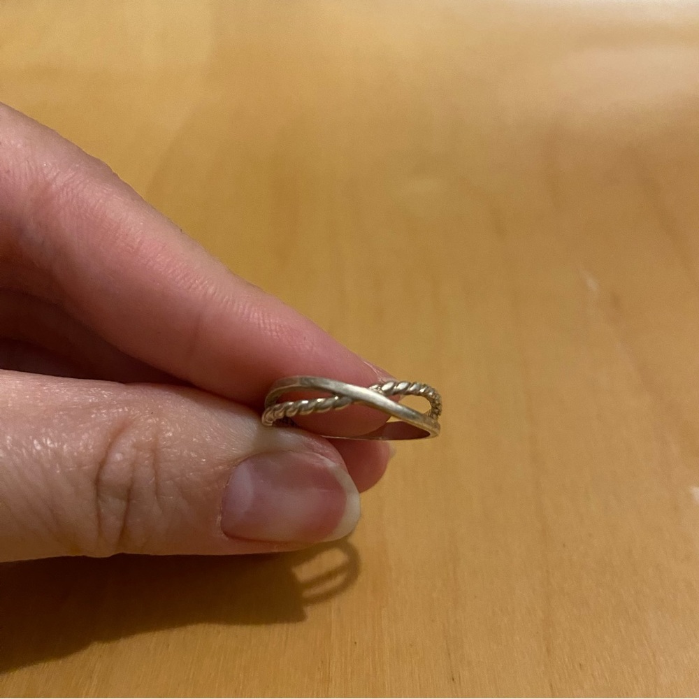 Twist Ring